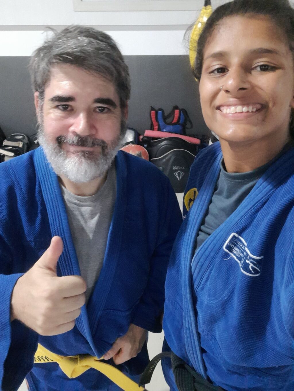 Pessoas Praticando Judo